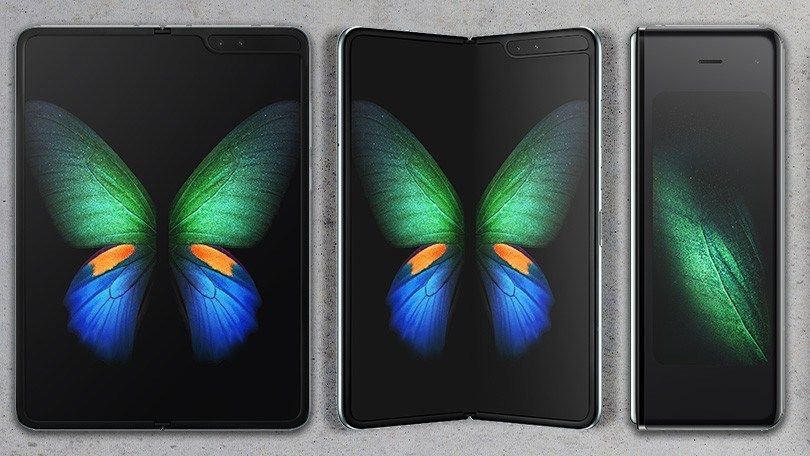سامسونج تفسر لماذا جالكسي فولد ينثني للداخل Samsung Galaxy Galaxy Samsung