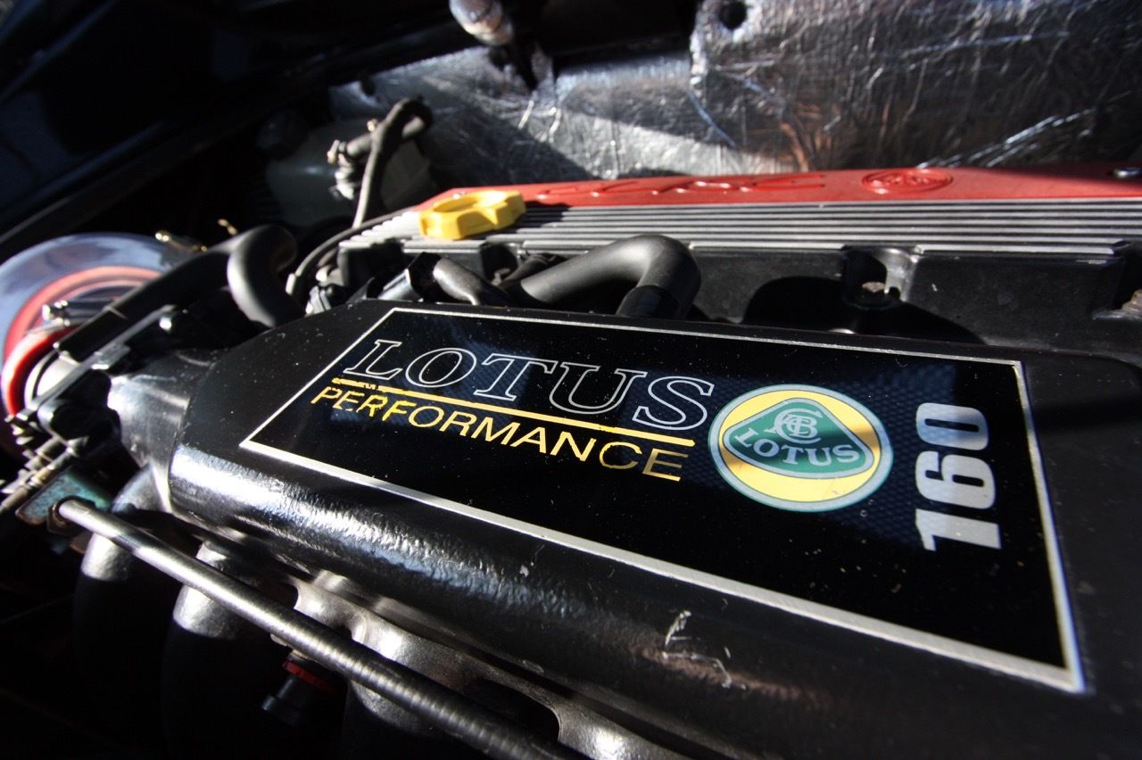 Lotus Elise S1 Sport 160 (2000) 1800cc Straight four-cylinder engine ... Lotus Elise S1 Sport 160 (2000) 1800cc Straight four-cylinder engine ...