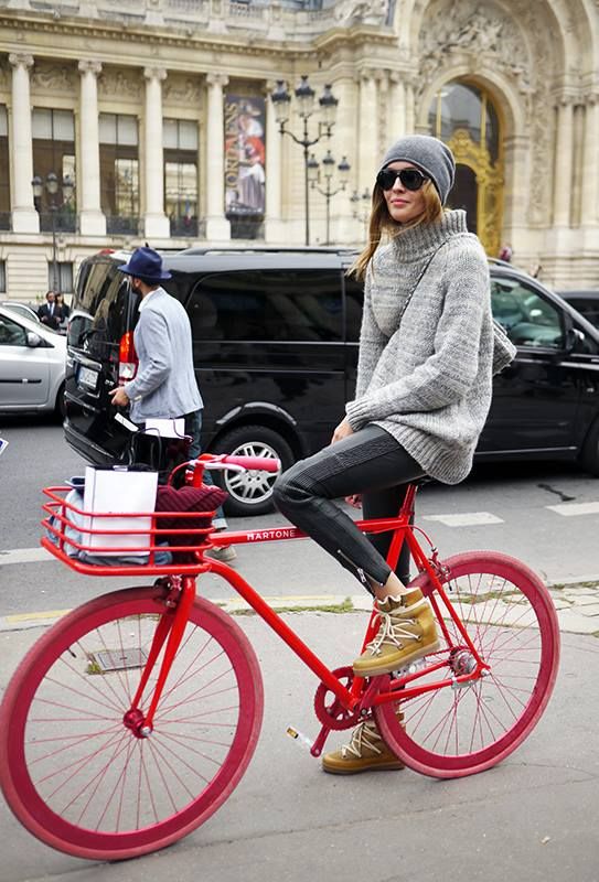 Pin By Lena On Fashion Is Our Drug Bicycle Fashion Bike Style Cycle Chic