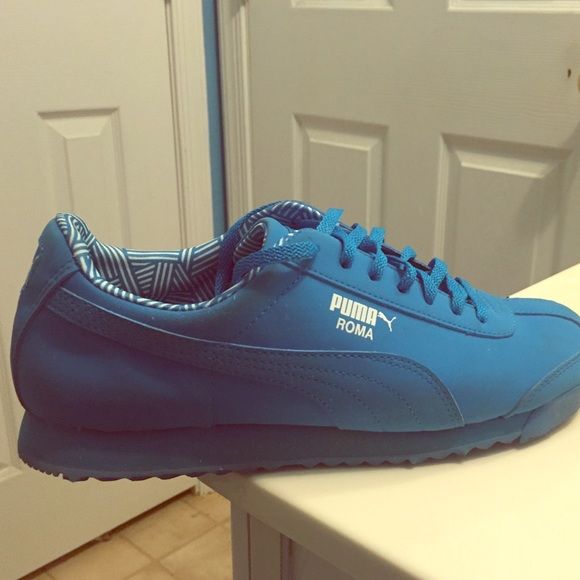 Blue Puma Roma's | Puma sneakers shoes, Mens puma shoes, Sneakers men  fashion