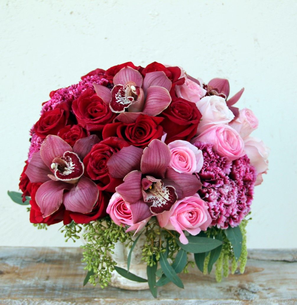 Best Local Flower Delivery Berkeley Ca Design in an elegant pave style with red roses, 2 shades