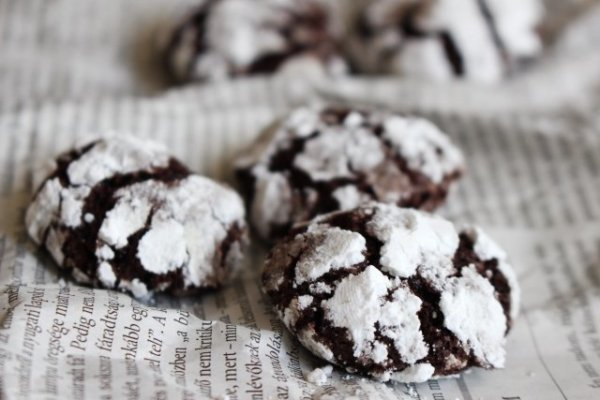 5 perc alatt összegyúrod, 10 perc alatt megsül, 2 perc alatt elfogy | A napfény illata What To Cook, Holiday Baking, Wine Recipes, Nom Nom, Breakfast Recipes, Deserts, Muffin, Food And Drink, Favorite Recipes