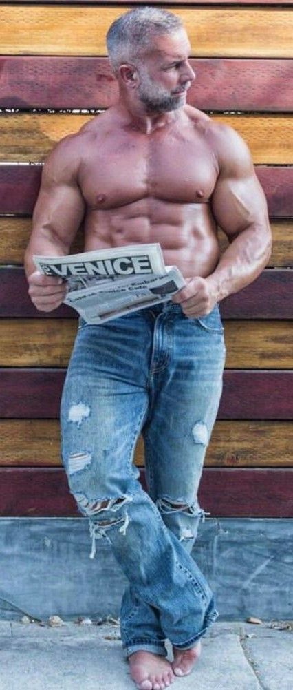 Mature muscle guys Ebony mature twat
