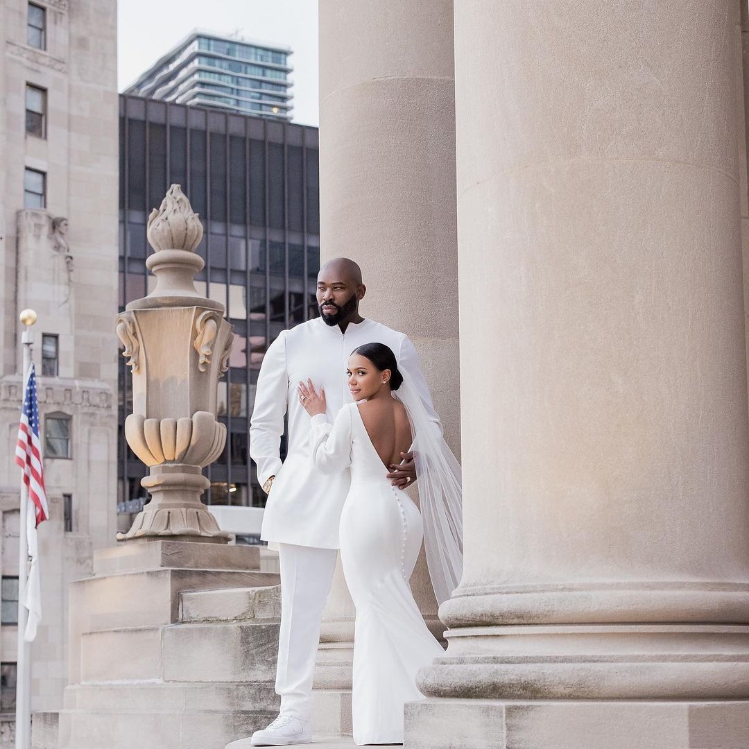 https://www.instagram.com/p/CWV3G3wL0wy/?utm_medium=share_sheet | Wedding dress long sleeve, Wedding dresses, Wedding dresses lace