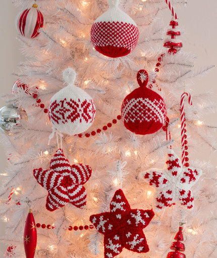 Merry Star And Ball Knit Ornaments Handmade Ornament Ideas Merry Star and Ball Knit Ornaments | Knitters, make these homemade Christmas ornaments before Christmas! - Merry Star And Ball Knit Ornaments Handmade Ornament Ideas