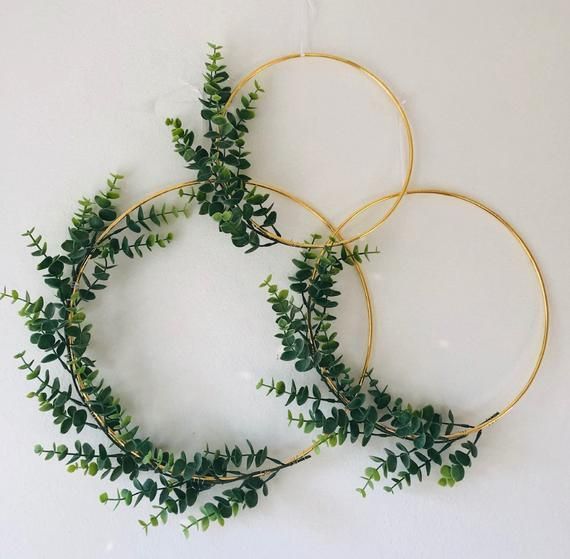 Blumenrosa und Golderste Geburtstagsdekorationen. Hula-Hoop-Kranz #firstbirthday... - Welcome to Blog