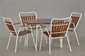 Vare: 2209826 havemøbler. 4 stole samt rundt bord, hvidmalet metal ... Rundt bord med 4 stole