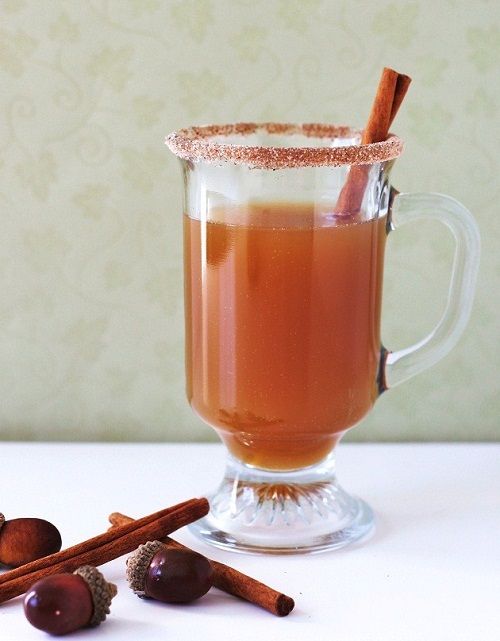 Spiced Apple Hot Toddy Recipe - Celebrations at Home #falldrinks