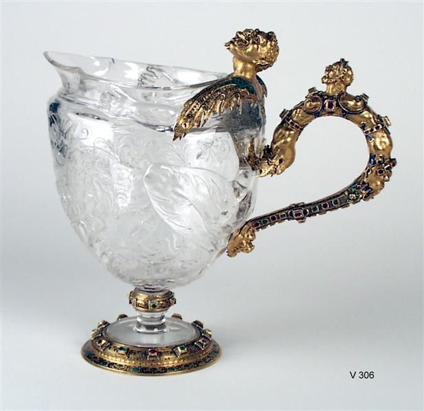 Henkelkanne mit eingeschnittener Teufelsgestalt ca 1580 Henkelkanne mit eingeschnittener Teufelsgestalt ca 1580