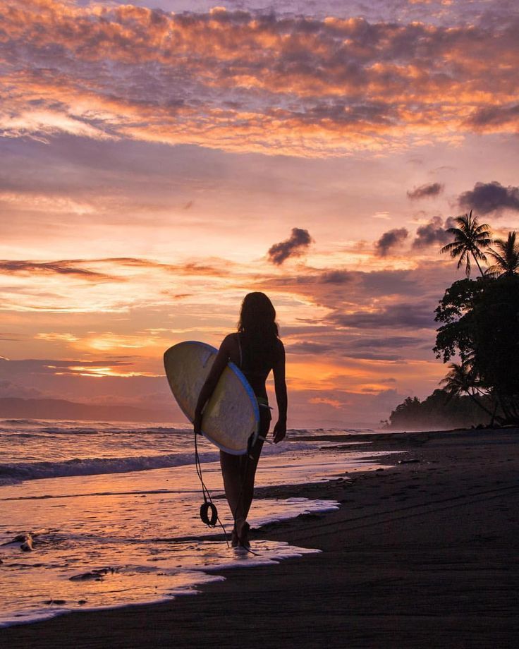 𝙈𝙤𝙠𝙪𝙢 𝙎𝙪𝙧𝙛 𝘾𝙡𝙪𝙗 © on Instagram: “No place I’d rather be.💫 • • • • #mokumsurfclub #sunset #surfing #surf #surfergirl #surftrip #surftravel #sky #natureaddict #goneoutdoors…”