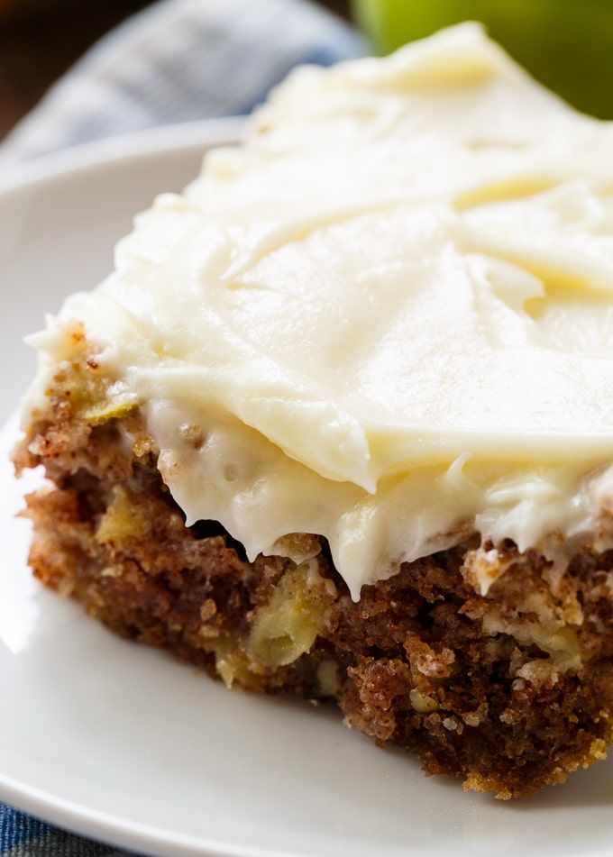 German Apple Cake - Spicy Southern Kitchen Apple Dessert Recipes, Köstliche Desserts, Apple Recipes, Fall Recipes, Sweet Recipes, Delicious Desserts, Yummy Food, Apple Cake Recipe Easy, Best Apple Desserts