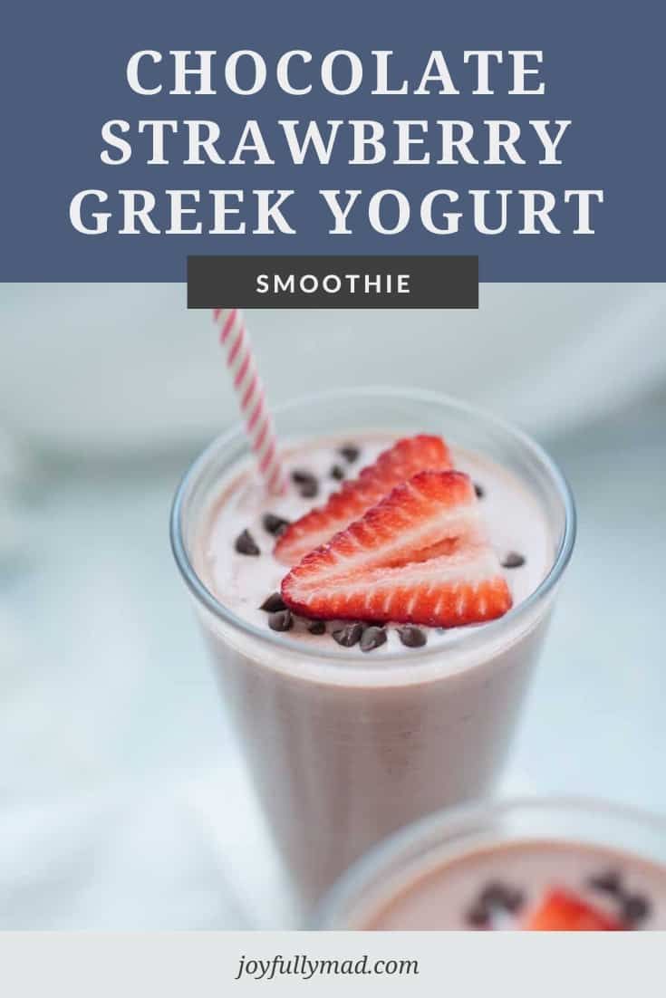 Breakfast should be simple, yet delicious and this recipe for Chocolate Strawberry Greek Yogurt Smoothie definitely covers both! Vanilla Yogurt Smoothie, Smoothie Recipes With Yogurt, Yogurt Smoothies, Shake Recipes, Find Recipes, Vitamix Recipes, Healthy Snacks Recipes, Clean Recipes, Healthy Food