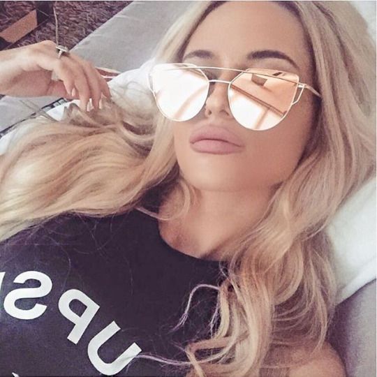 frau mit ray ban sonnenbrille bei youtube frau mit ray ban sonnenbrille bei youtube