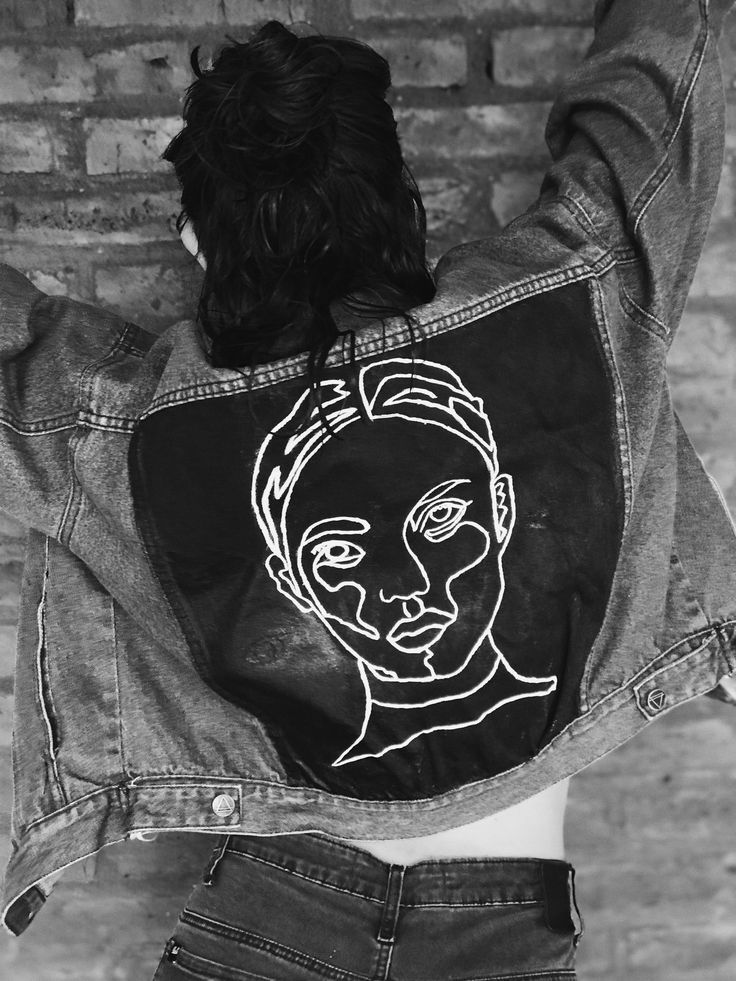 Diy gemalte Jeansjacke #gemalte #jeansjacke - #DIY #gemalte #jeansjacke #jeanjacketoutfits