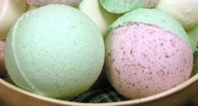 Download Adding Color to Your Fizzy Bath Bombs | Fizzy bath bombs, Bath bombs, Fizzy
