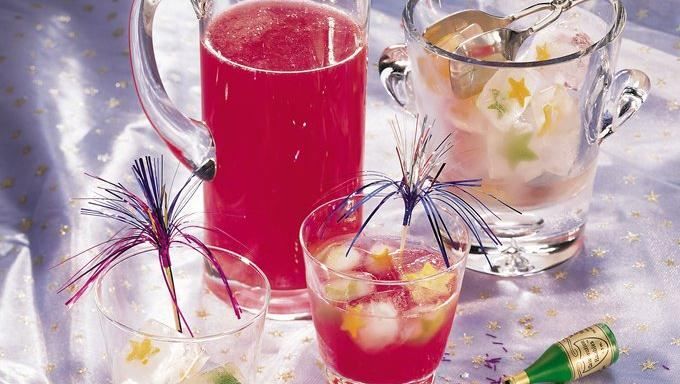 Quick Cranberry Punch Recipe Cranberry Punch Vodka Lemonade