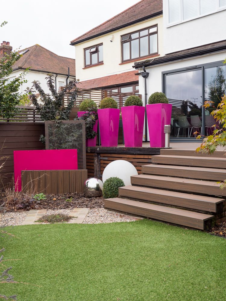 Urban Garden Design Essex From Landscape Gardener Earth Designs The upper terrace and lower garden are made safe with the addition of a row of planters. If you live in Essex or London and are looking to have your garden ... - Urban Garden Design Essex From Landscape Gardener Earth Designs