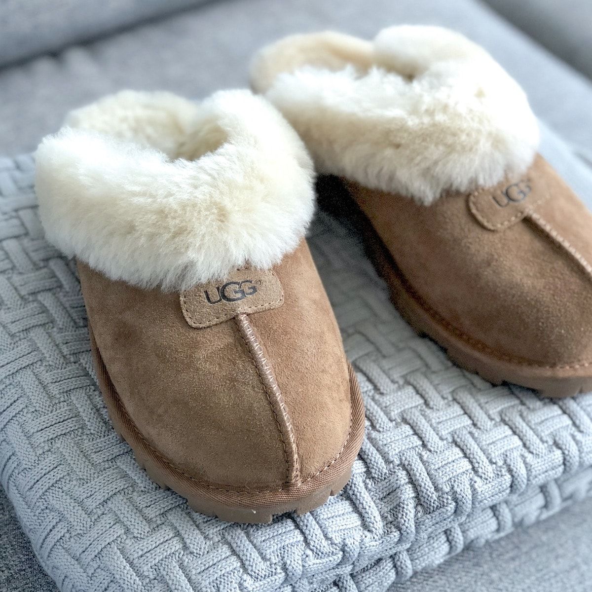 Pantoufles UGG « Coquette » | Pantoufles ugg, Pantoufle, Bottines ugg