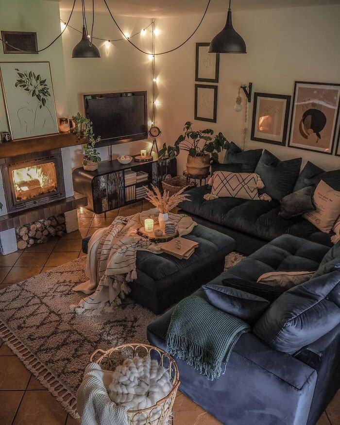 Decor Home Living Room, Home And Living, Homey Living Room, Living Room Decorations, Dream Living Room Cozy, Rustic Living Room Decor, Cozy Living Rooms Apartment, Aesthetic Living Room, Cute Living Room