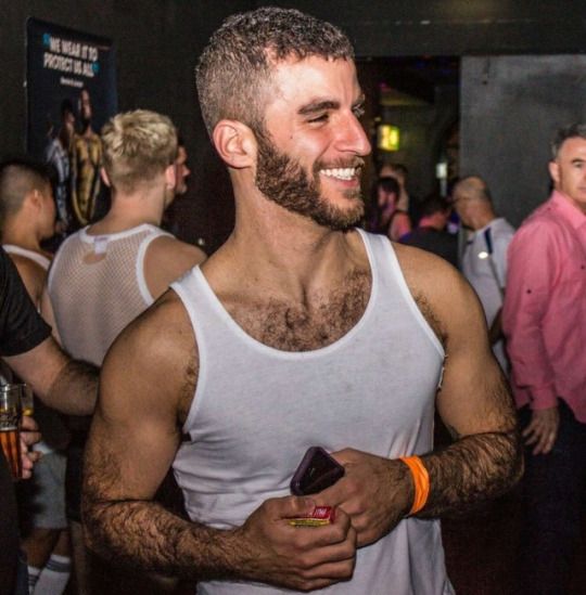 adult gay male picture free gay hairy men pics