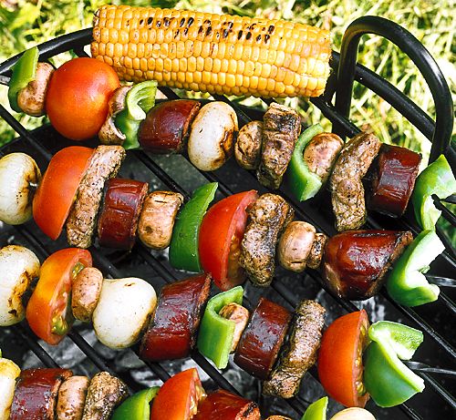 Pin på Smaskens Blandade grillspett med fläskfilé, chorizo och grönsaker