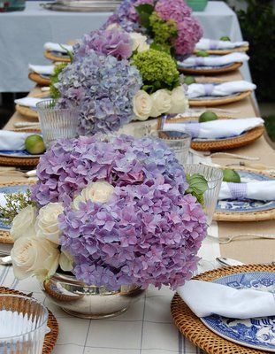 Blue Willow Burlap And Silver Centerpieces E C Wedding Ideas Blue Willow Burlap And Silver Centerpieces