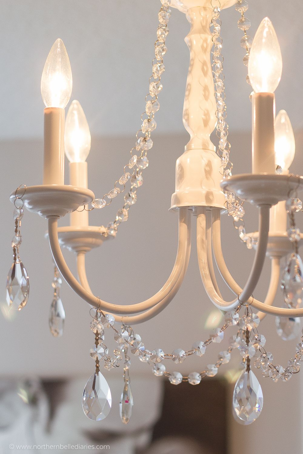 Diy Crystal Chandelier Easy Tutorial Chandeliers You Can Make Your Own Diy Crystal Chandelier This Site Shows How