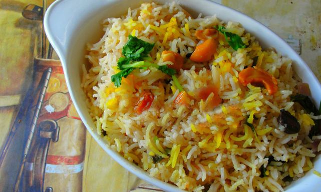 طريقة عمل الرز الهندي الحار Recipe Aromatic Rice Celebrity Chef Recipes Rice Pilaf