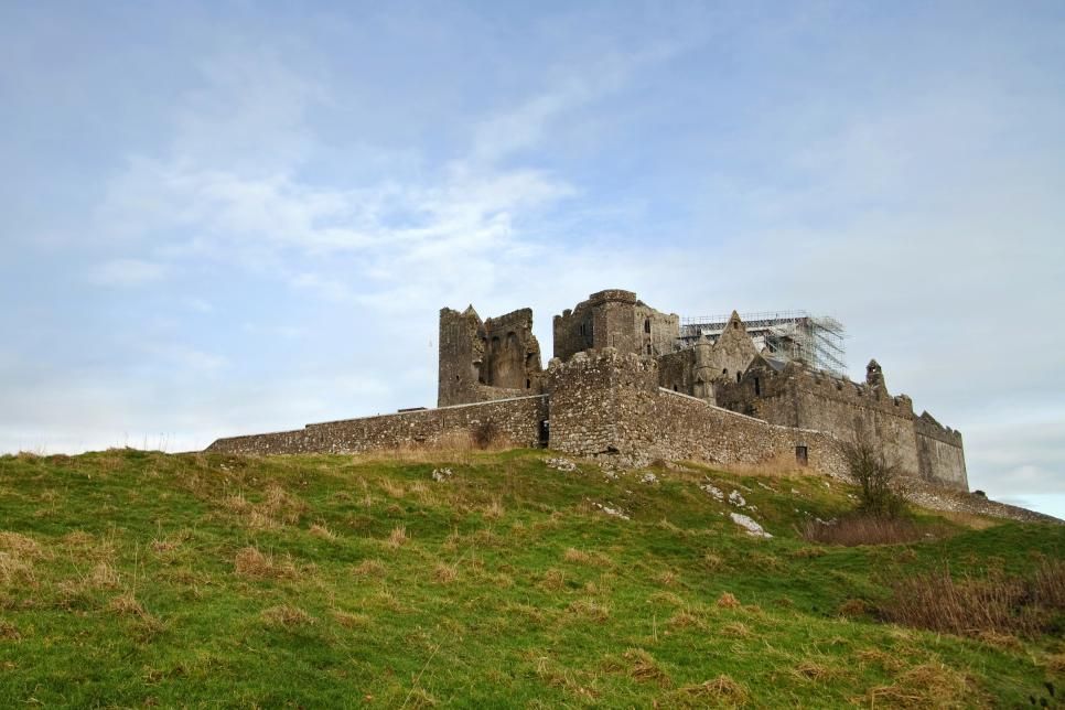 Cashel is a town in County Tipperary in Ireland. Its population was 4,422 in the 2016 census. Before that date, there was no mention in the native annals of any Bishop, or Archbishop of Cashel. Cormac MacCullinan is referred to, but not Cashel, County Tipperary - Wikipedia