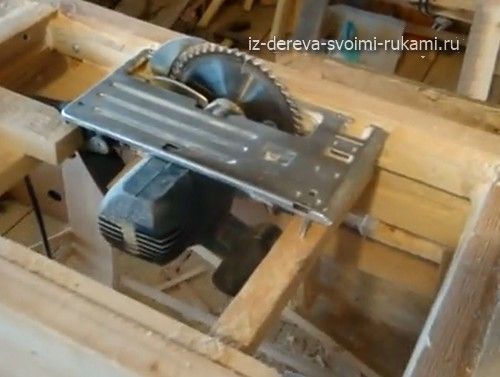 Циркулярная с подвижным столом своими руками