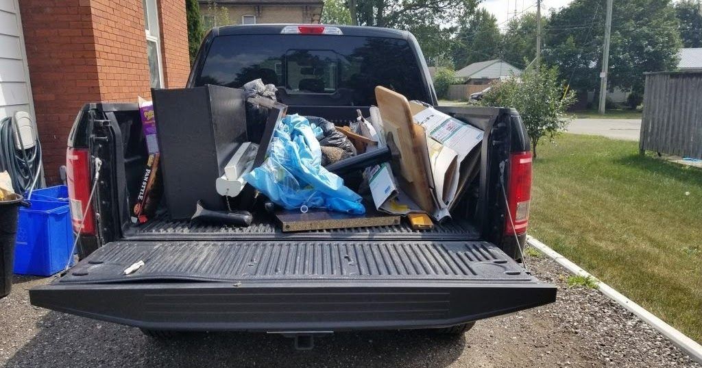 Why Should You Hire the Junk Removal Services in ...