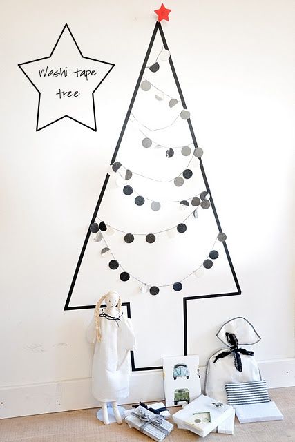 x-mas Christmas Tree Kit, Creative Christmas Trees, Alternative Christmas Tree, Navidad Christmas, Modern Christmas, Christmas Crafts, Outdoor Christmas, Simple Christmas, Minimal Christmas