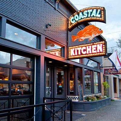 Our Favorite Seafood Dives Of 2017 In 2018 Weekend Getaways Coastal Kitchen Seattle Washington Coastalliving Seafood Restaurants