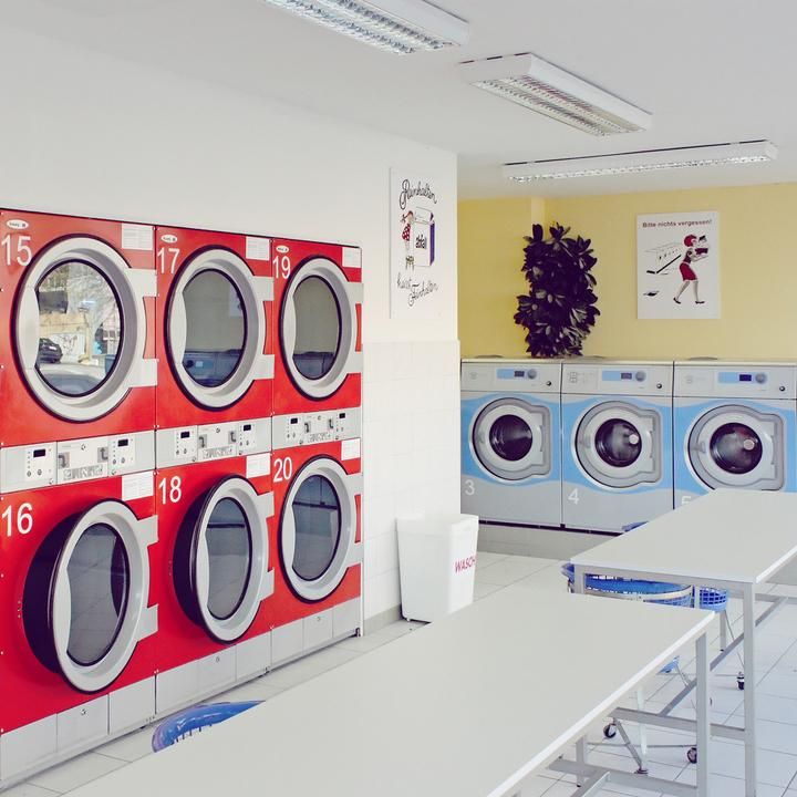 At least six laundry apps have sprung up in the past year. They must be banking on a whole load of people shitting themselves if they hope to turn any kind of profit. Coin Laundry, Laundry Mat, Laundry Shop, Laundry Machine, Laundromat Business, Laundry Business, Self Service, Commercial Laundry, Laundry Design