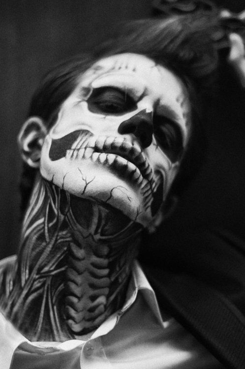 maquillaje-halloween-hombre-calavera-cuello-carajpg (498×750 - maquillaje de vampiro hombre maquillaje-halloween-hombre-calavera-cuello-carajpg (498×750 - maquillaje de vampiro hombre