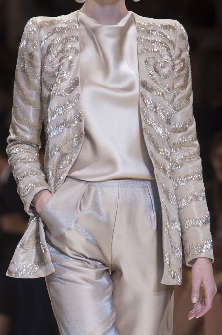 CLOSE UP: GIORGIO ARMANI PRIVE AUTUMN/WINTER 2013-14 COUTURE CLOSE UP: GIORGIO ARMANI PRIVE AUTUMN/WINTER 2013-14 COUTURE