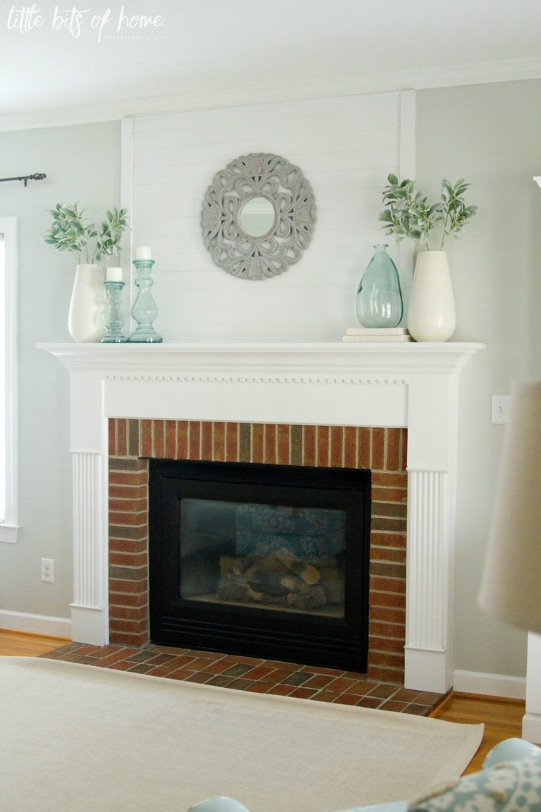 Fresh And Simple Fireplace Mantel Decor Turquoise Living Room