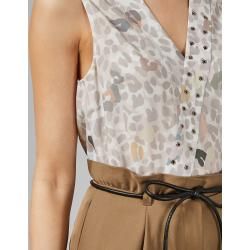 Top Mit V-ausschnitt Und Cheetah Chic-print Ted BakerTed Baker #hochzeitsgästekleidung