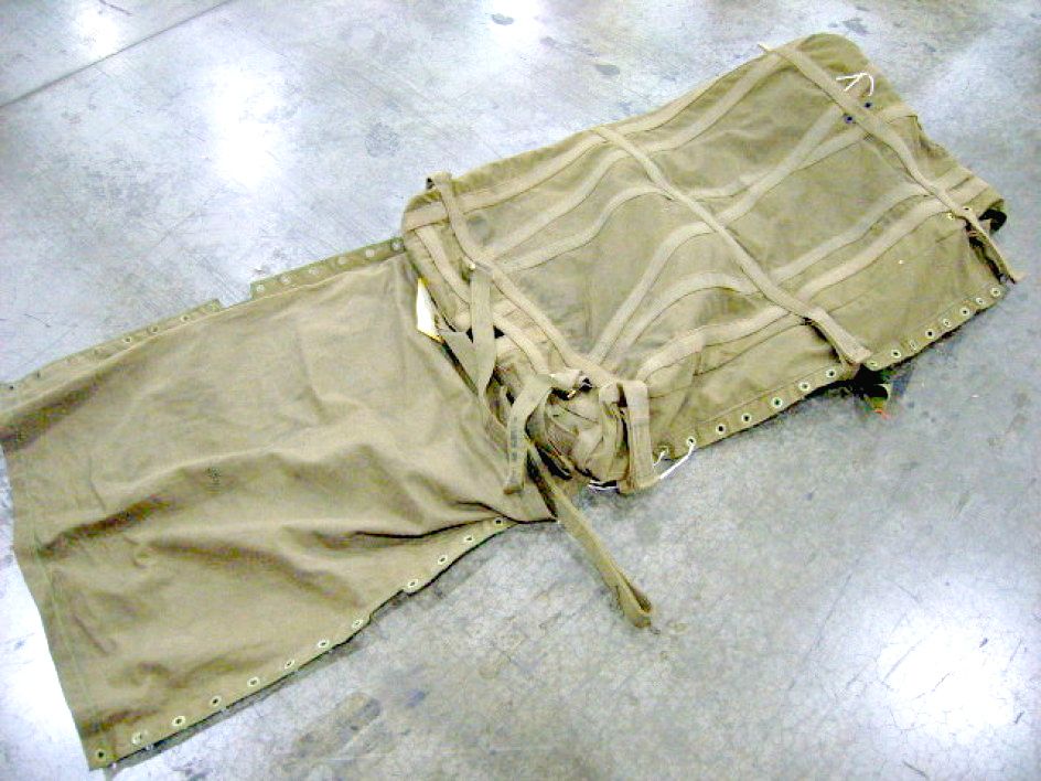 Cargo Parachute Deployment Bags on GovLiquidation. | Outfit Cargo parachute | Stam Outdoor
