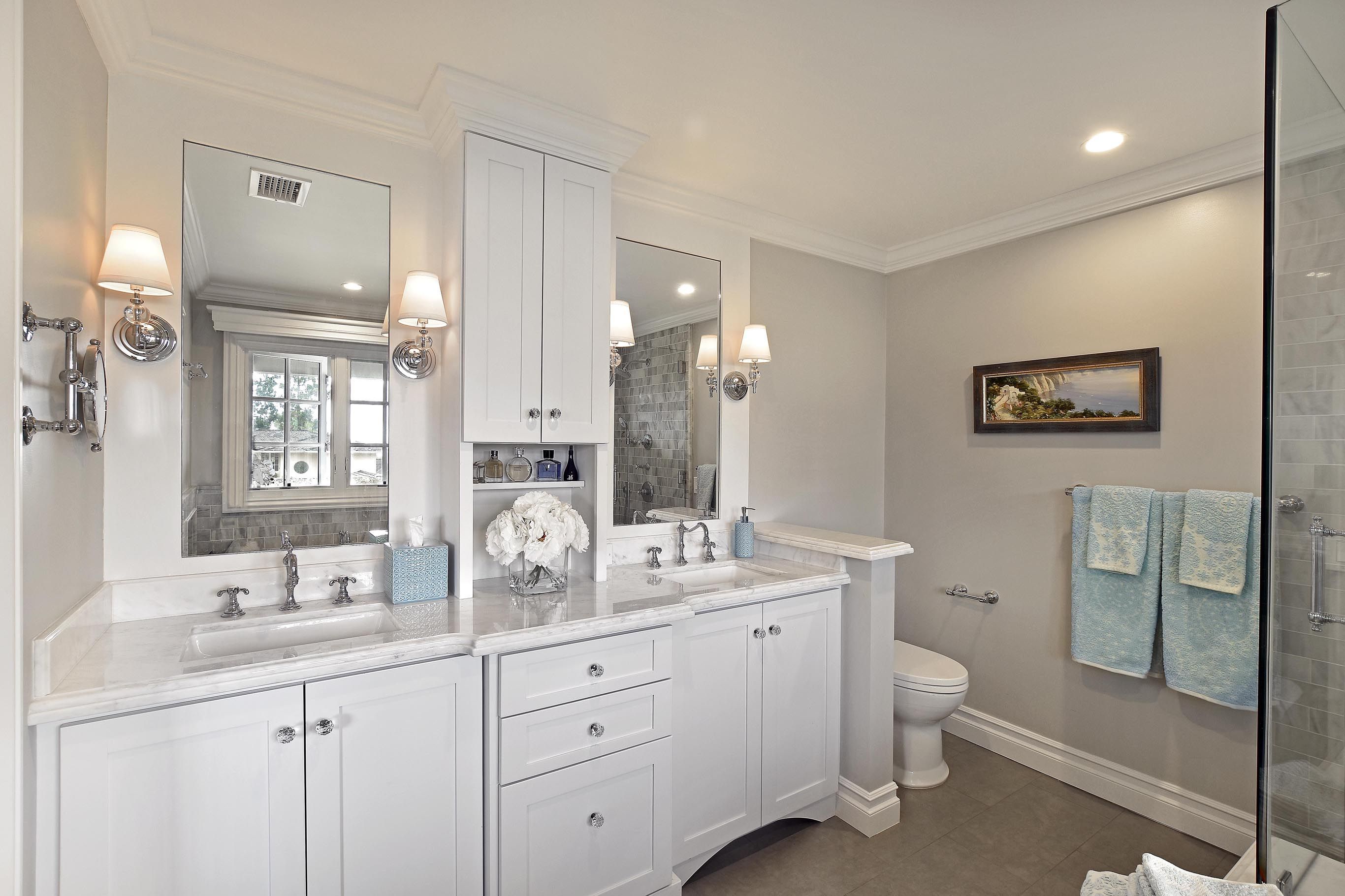 Bathroom Vanity With Linen Cabinets