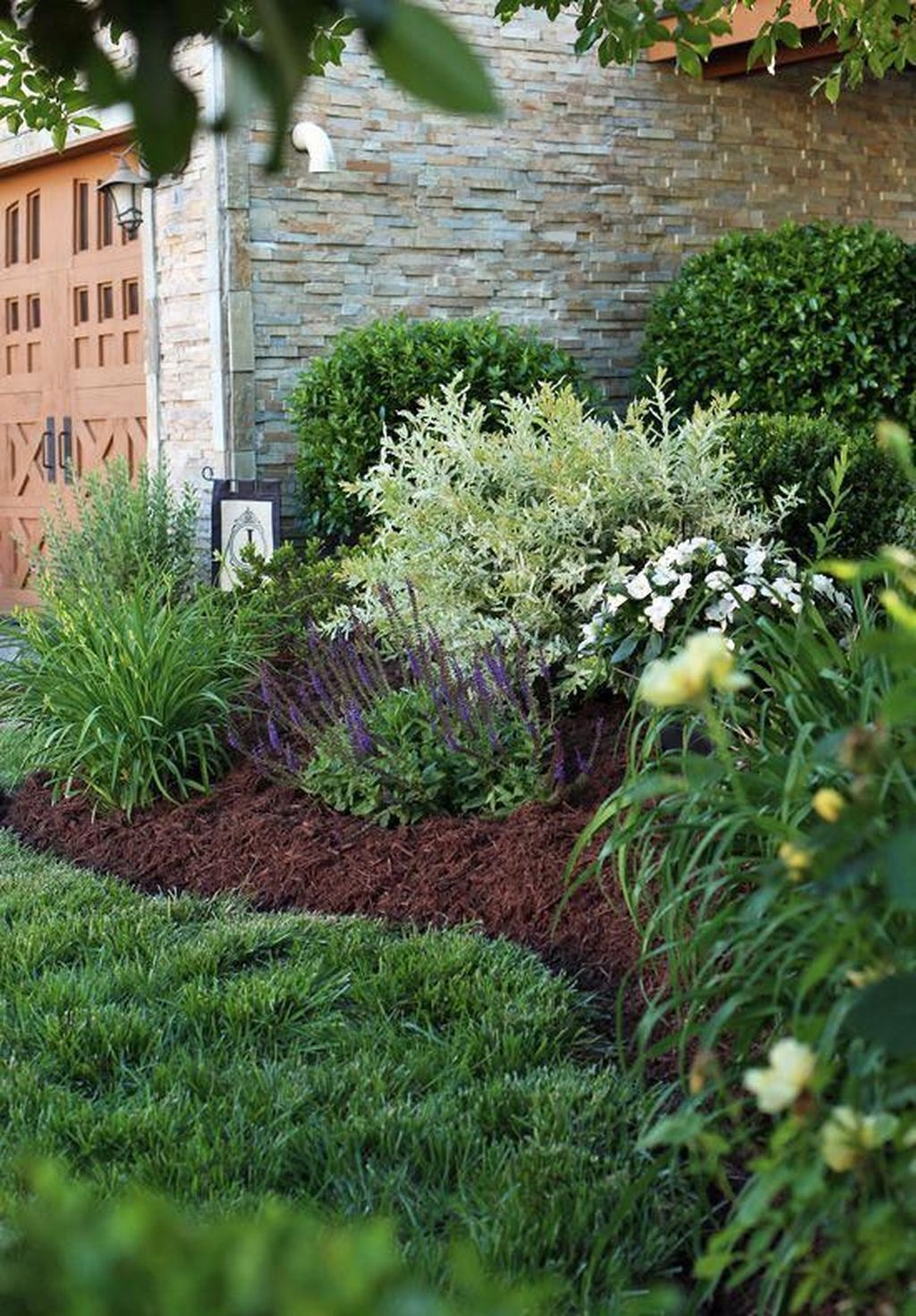 cool 80 fresh and beautiful front yard flowers garden landscaping ideas https domakeover com front yard garden front yard landscaping design landscape design feng shui landscaping front yard on cool 80 fresh and beautiful front yard flowers garden landscaping ideas https domakeover com front yard garden front yard landscaping design landscape design pinterest