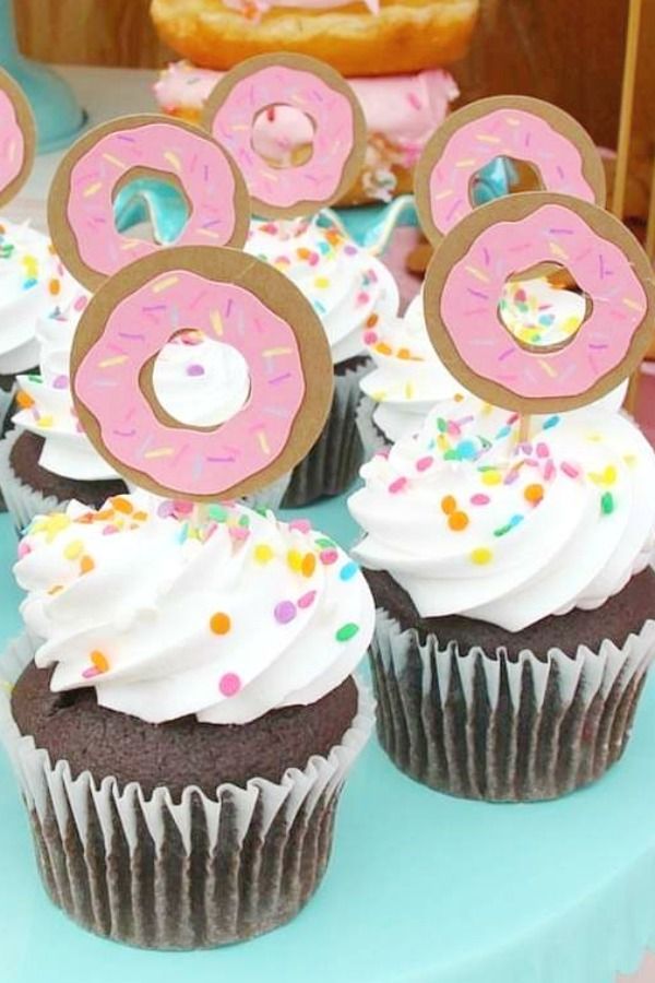 Take a look at this stunning donut 1st birthday party! The cupcakes are so cute! See more party ideas and share yours at CatchMyParty.com #catchmyparty #partyideas #donuts #donutparty #girl1stbirthdayparty #donutcupcakes Kids Donut Party, Donut Party Supplies, Doughnut Party, First Birthday Cupcakes, Unicorn Themed Birthday Party, 1st Birthday Party For Girls, Birthday Donuts, Donut Birthday Parties, Girls Party Themes