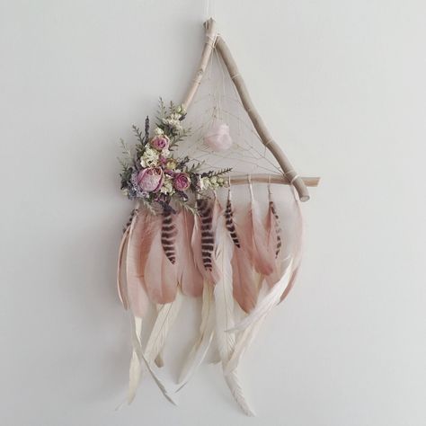 Feather Dreamcatcher Dreieck Wandbehang Floral Dreamcatcher Boho Dream Catcher Böhmisch Rosenquarz Heilkristalle Kindergarten #crystalhealing