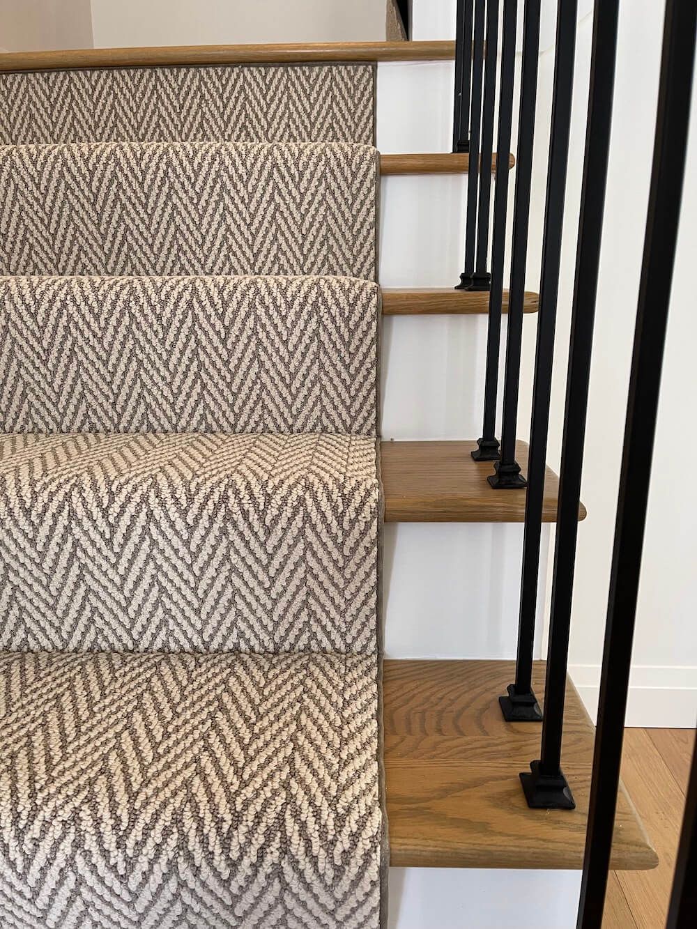 Anderson Tuftex Plaza Taupe Herringbone Stair Runner