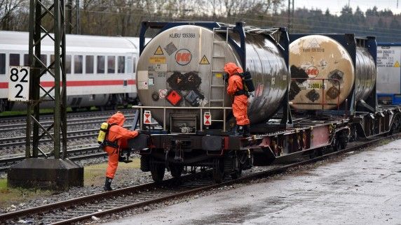 Chemikalie Ausgetreten Gefahrguteinsatz Bei Ulm Ulm Neu Ulm Chemikalien