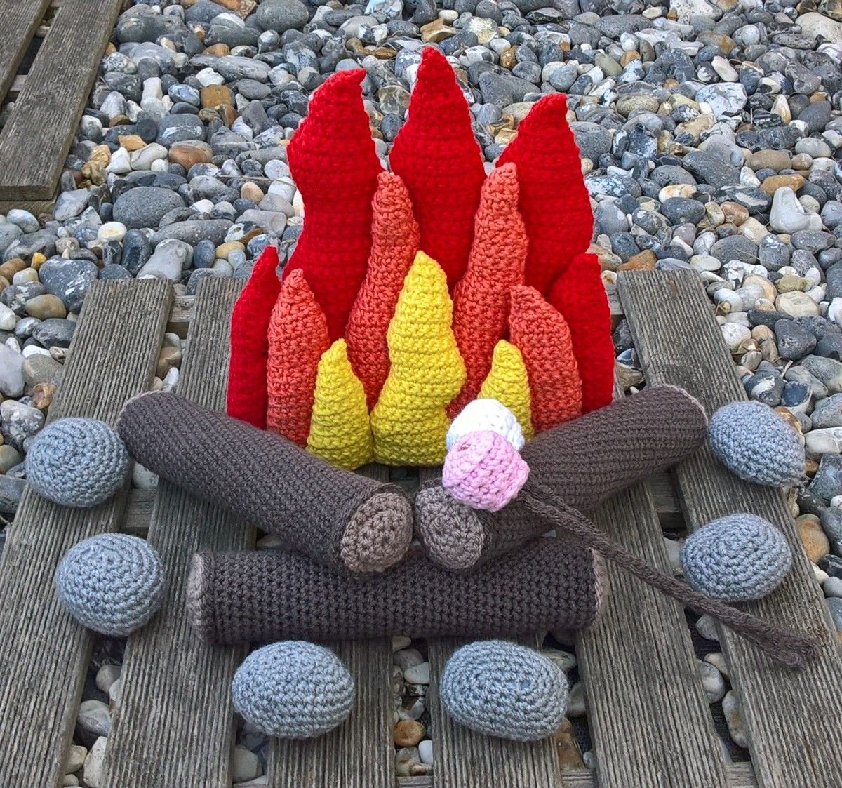 campfire 2 | Crochet crafts, Crochet patterns, Amigurumi patterns