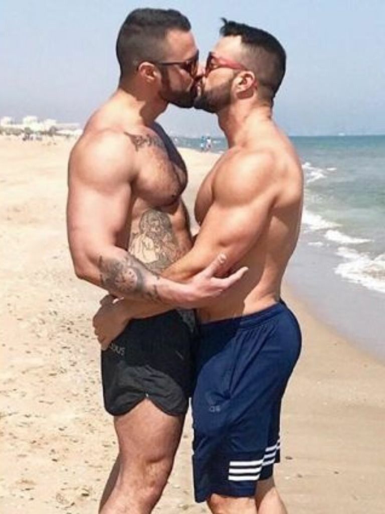 shemale fdlm alinea uk gay escort boys
