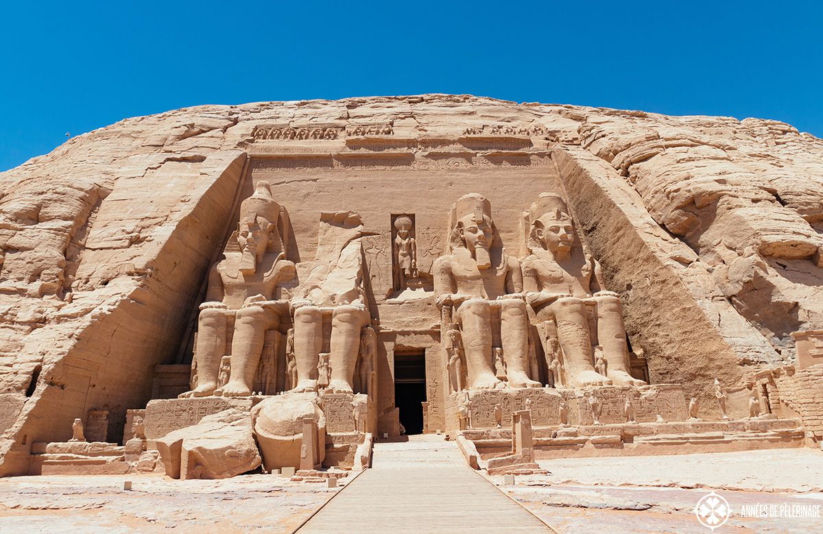 Visiting the temple of Ramesses II in Abu Simbel [how it looks inside Visiting the temple of Ramesses II in Abu Simbel [how it looks inside