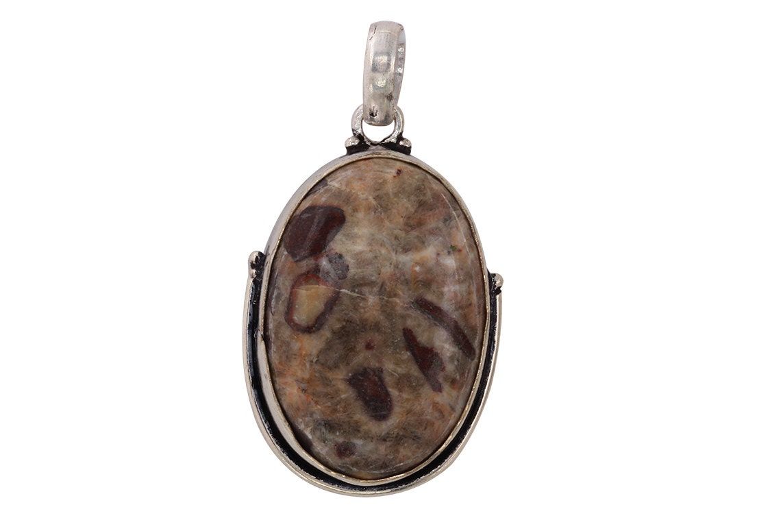 Base Metal Pendant with Jasper Gemstone. Measures about 34 mm Long and 24 mm Wide. Sold by piece. Size May Vary from Pendant to Pendant. Open Ring, Metal Pendant, Jasper Gemstone, Jump Rings, Gold Beads, Base Metal, Spring Rings, 14k Gold Filled, Pendants