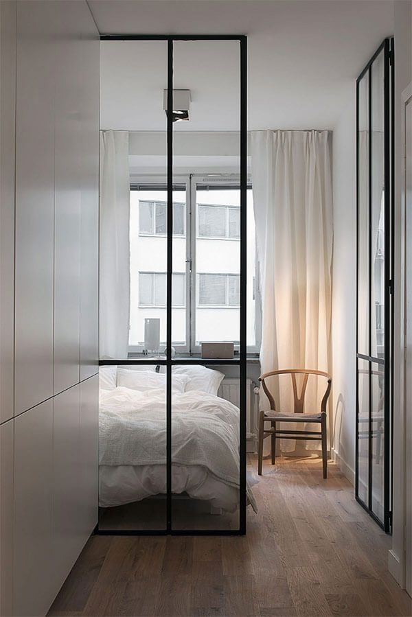 Glass and steel frame, adult minimal partition-VIP WORKS